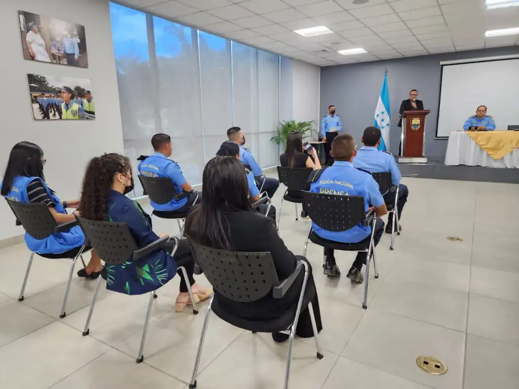 La Policía brindará seguridad en las actividades de SENPRENDE donde participen los microempresarios