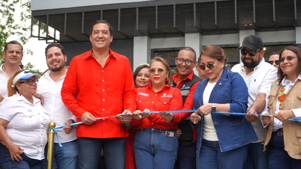 Presidenta Xiomara Castro: “Centros Comunitarios de Innovación, espacios exclusivos para el desarrollo de ideas de negocios”