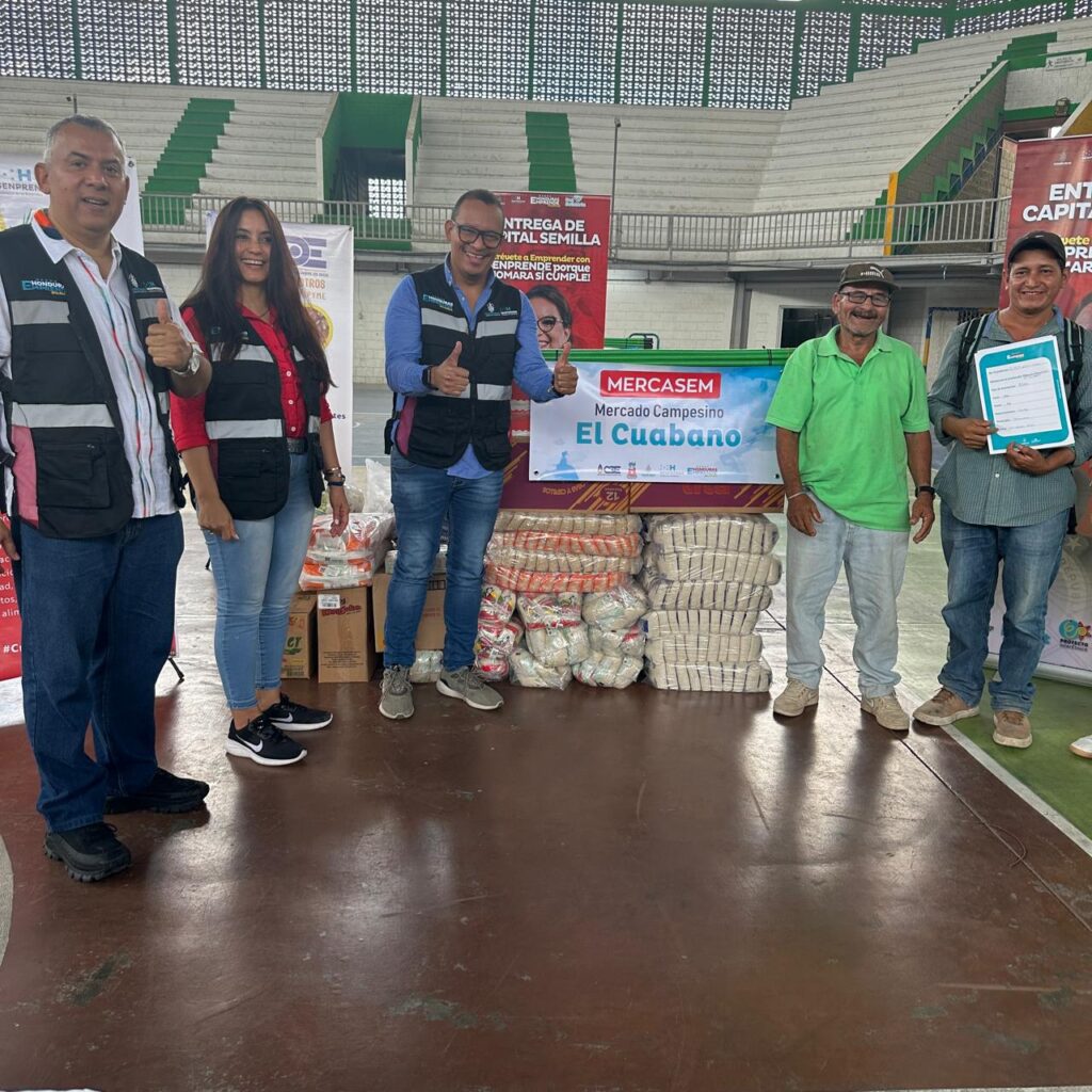 Gobierno entrega Capital Semilla a Mercados Campesinos de Servicios Múltiples de Cortés y Yoro